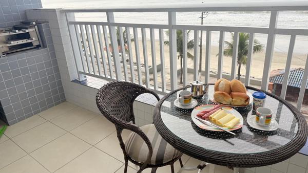 Café da manhã na varanda