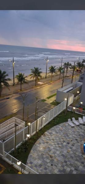 Amanhecer visto do prédio